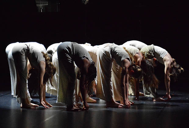 cartes blanches danse dec 25 .jpg